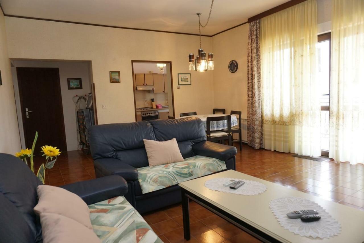 Mariella Hotel Bašanija Екстериор снимка