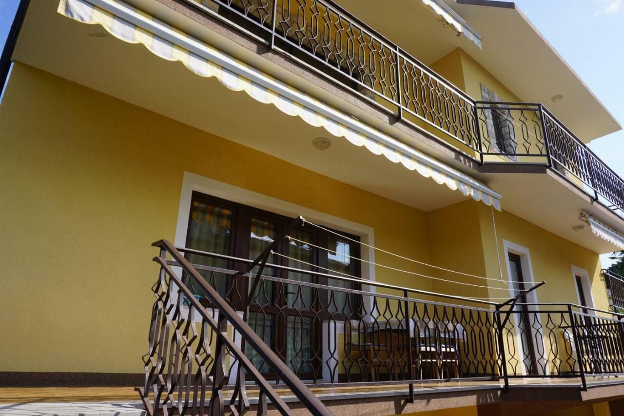 Mariella Hotel Bašanija Екстериор снимка