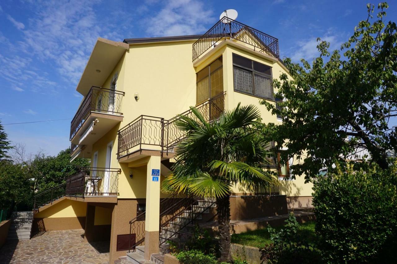 Mariella Hotel Bašanija Екстериор снимка