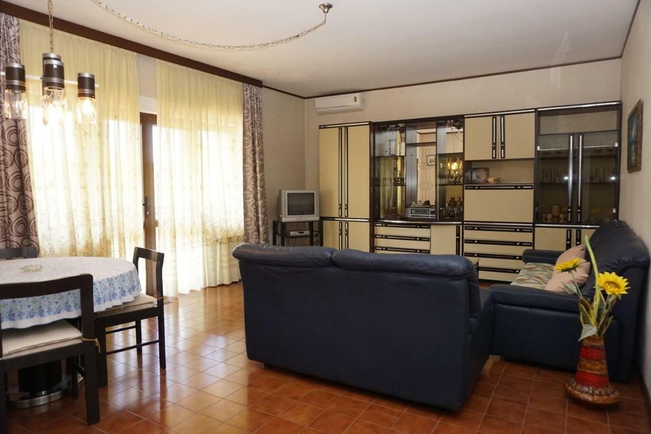 Mariella Hotel Bašanija Екстериор снимка