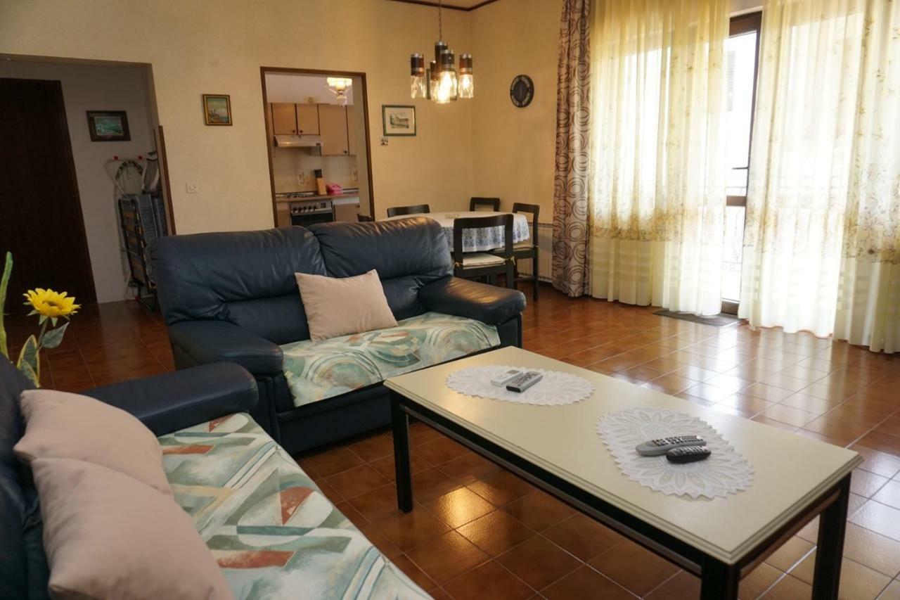 Mariella Hotel Bašanija Екстериор снимка