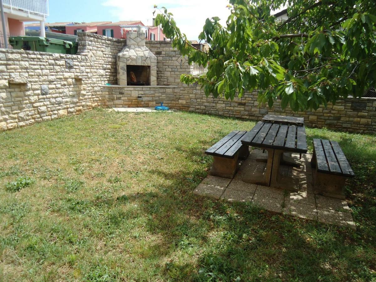 Mariella Hotel Bašanija Екстериор снимка